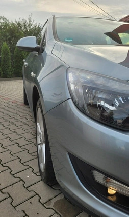 Opel Astra cena 26990 przebieg: 260000, rok produkcji 2014 z Brzesko małe 742